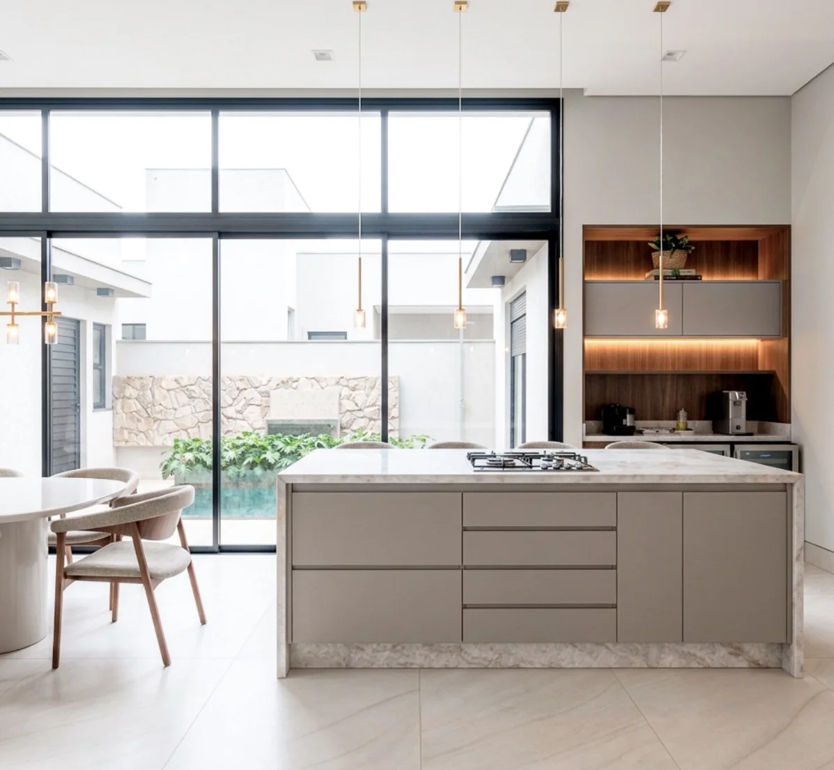 Visualização do projeto: cozinha e pátio da Casa Nápole
